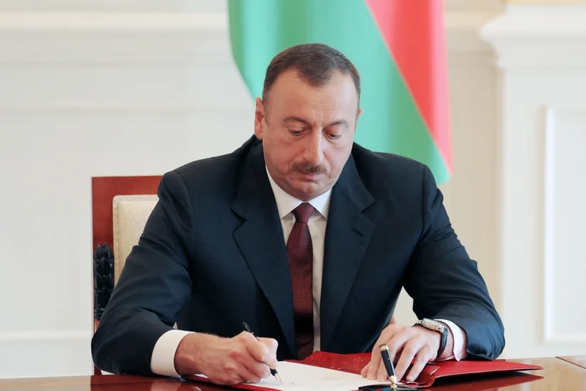 Azərbaycan Prezidenti “Əmanətlərin tam sığortalanması haqqında” qanunu imzalayıb