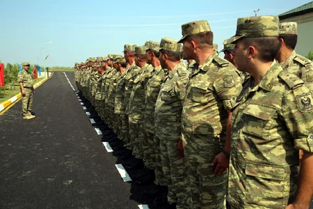 ​Cəbhəboyu zonada zabit ailələri üçün daha bir yaşayış kompleksi istifadəyə verilib