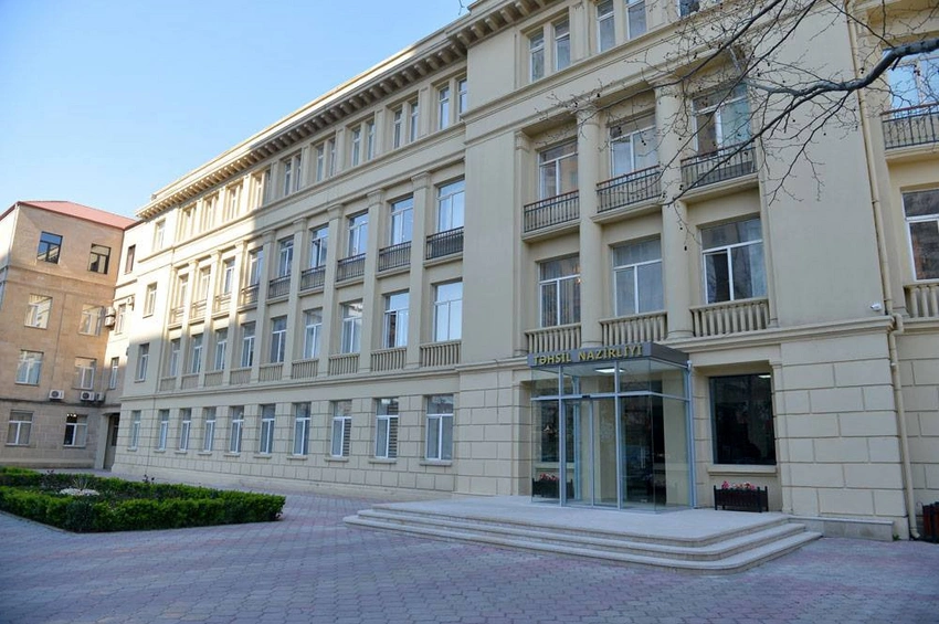 Təhsil Nazirliyi xarici vətəndaşların Azərbaycanda təhsil alması ilə bağlı edilən yenilikləri açıqlayıb