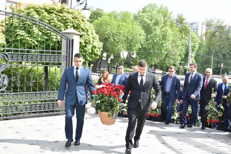 Kiyevdə Heydər Əliyevin adını daşıyan parkda anım tədbiri keçirilib