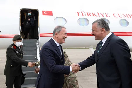Hulusi Akar meets Ukrainian counterpart in Germany