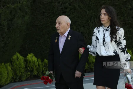 Ümummilli Lider Heydər Əliyevin xatirəsi anılır - FOTOREPORTAJ
