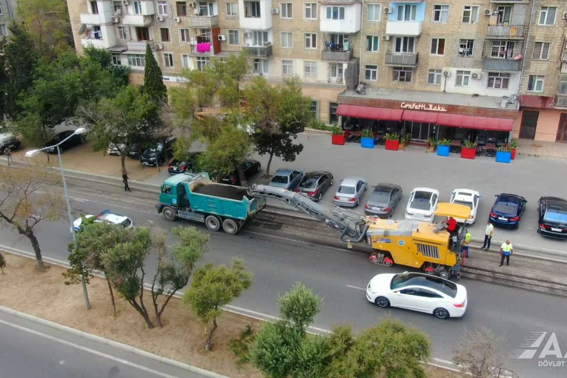 Bakının Əhməd Rəcəbli küçəsinin bir hissəsi təmir olunur