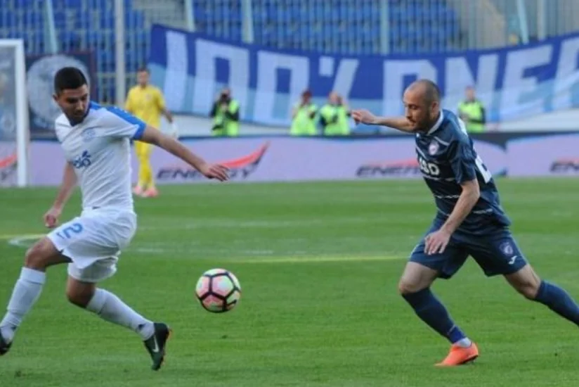 Azərbaycan millisinin futbolçusu Zirənin potensial rəqibi ilə müqavilə bağlayıb