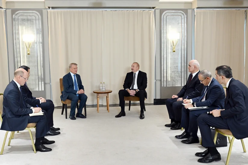 Azərbaycan Prezidenti Kazanda “Sberbank”ın İdarə Heyətinin sədri ilə görüşüb - YENİLƏNİB