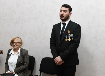 Rövşən Rzayev vətəndaşları qəbul edib