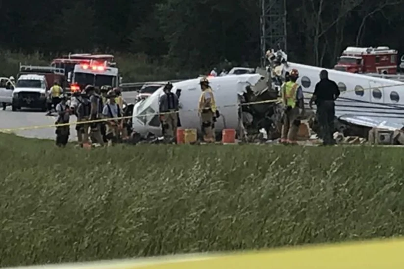 ABŞ-da reaktiv sərnişin təyyarəsi qəzaya uğrayıb - FOTO