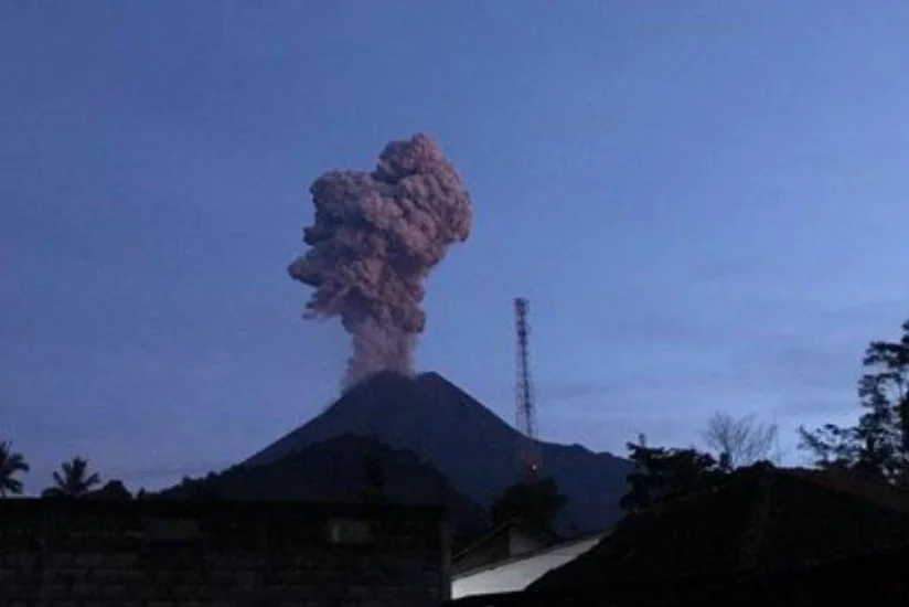 Mount Merapi erupts again in Indonesia - VIDEO