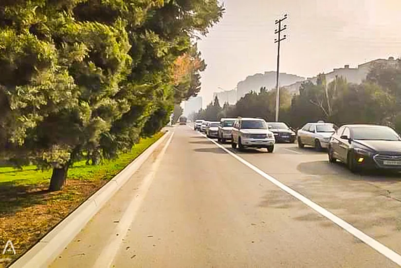 BNA создало специальную автобусную полосу на одной из улиц Баку