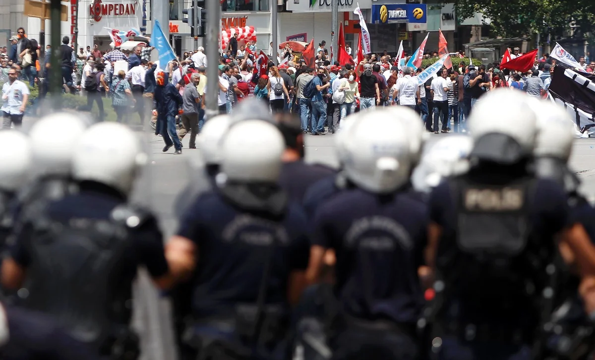 Mass actions banned in Ankara