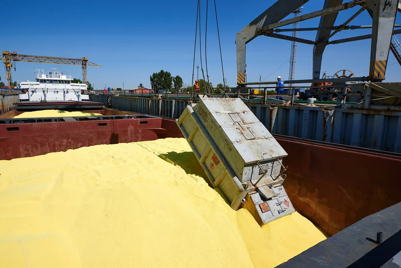 Azerbaijan resumes sulfur import from Kazakhstan