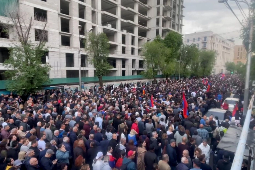 İrəvanda etiraz aksiyası zamanı 240 nəfər saxlanılıb - YENİLƏNİB-4