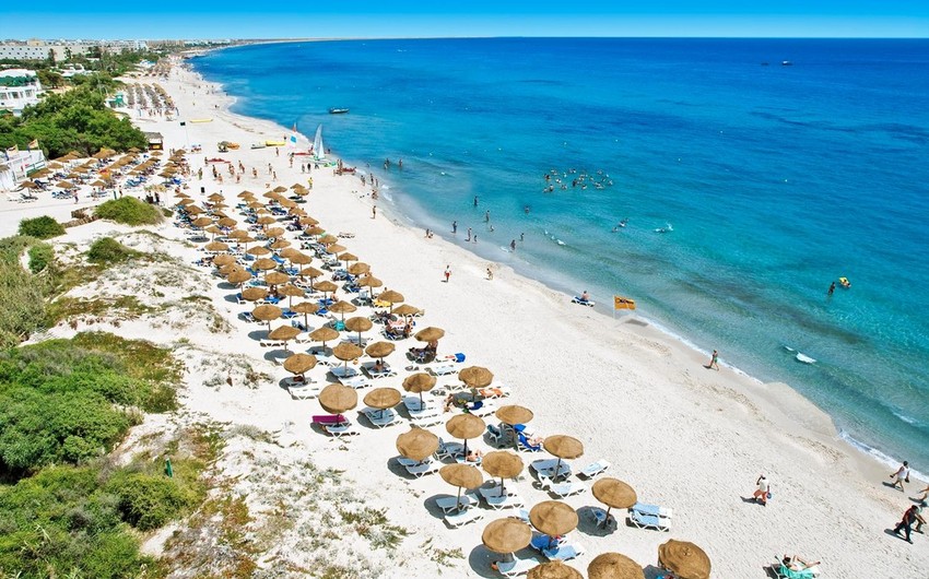 Tunis əcnəbi turistlər üçün məhdudiyyətləri sərtləşdirir