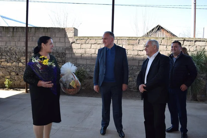 Gürcüstanda rayon rəhbərləri azərbaycanlı qadınları təbrik ediblər