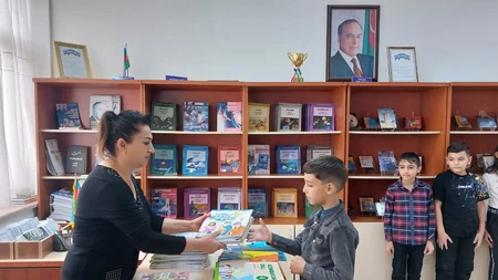Naxçıvanda məktəblərə 193 mindən artıq pulsuz dərslik paylanıb