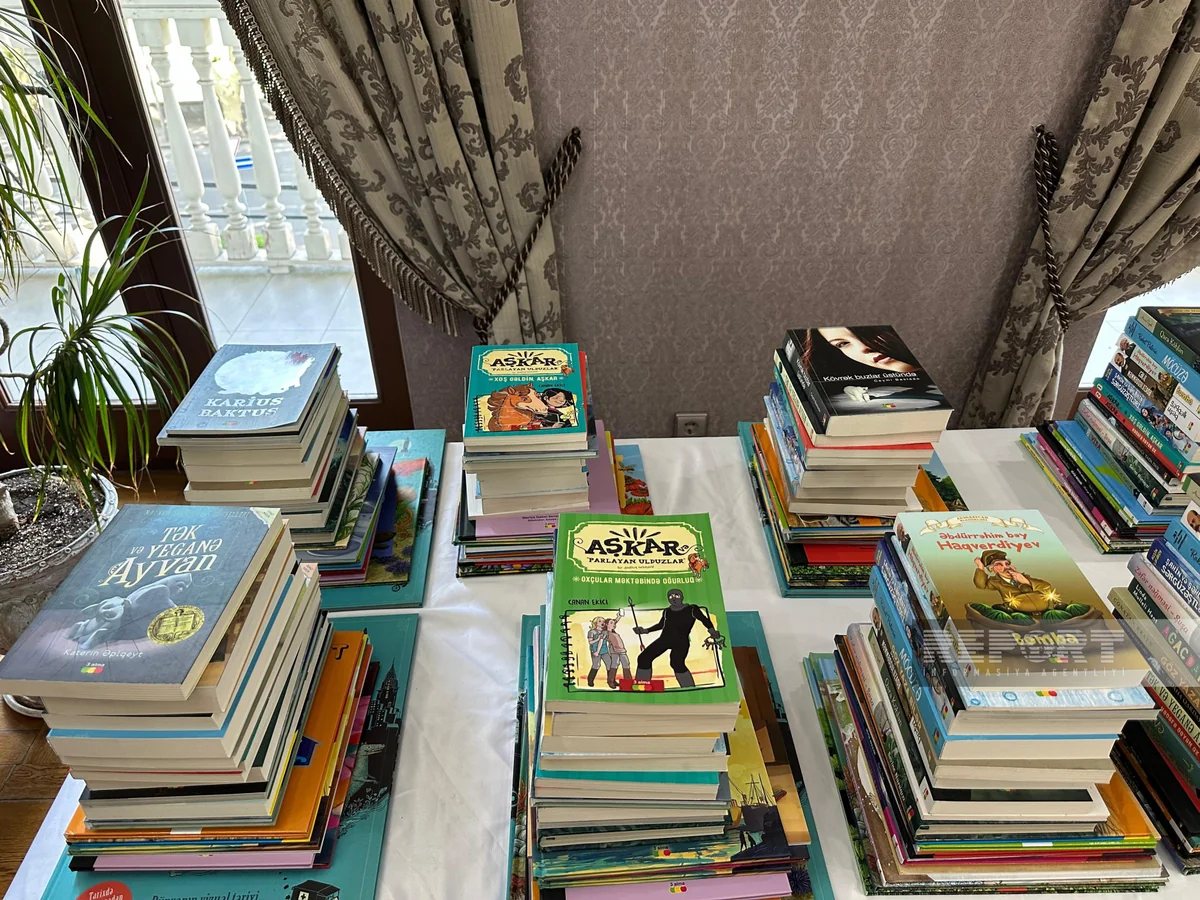 Gürcüstanda  təhsil mərkəzlərinə 600-ə yaxın Azərbaycan dilində kitab hədiyyə olunub