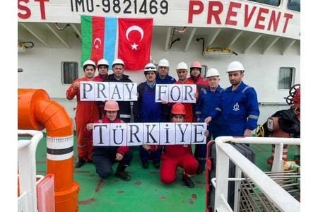 Azərbaycanın xarici sularda üzən dənizçiləri Türkiyəyə dəstək nümayiş etdiriblər