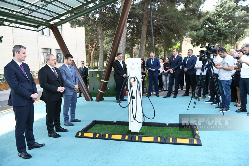 BDU-nun ərazisində ekoloji təmiz enerji doldurma məntəqəsinin açılışı olub