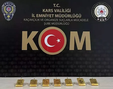 Türkiyədə ayaqqabılarında qaçaq qızıl külçələr tapılan ermənilər saxlanılıb