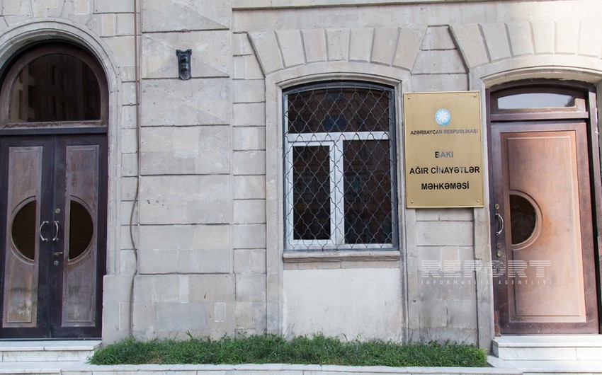 Xudatda 80 yaşlı qadını öldürməkdə təqsirləndirilən şəxs anlaqsız vəziyyətdə olduğunu deyib