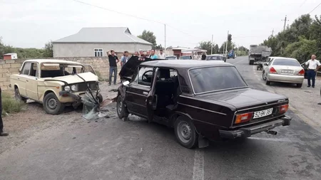 İmişlidə iki maşın toqquşub - FOTO