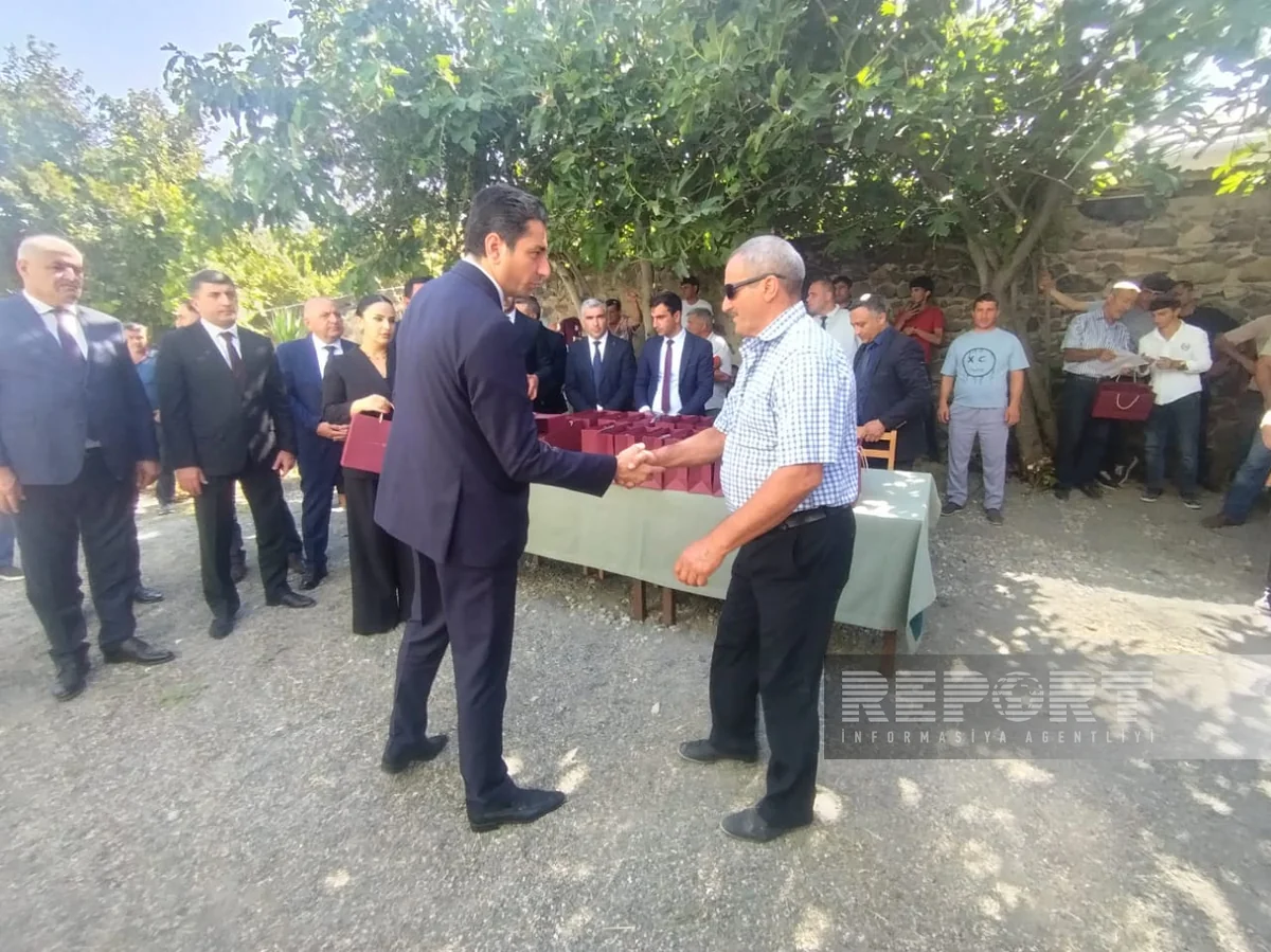 Xocalı  rayonunun Xanyurdu kəndinə çatan ailələrə evlərin açarları təqdim edilib - YENİLƏNİB