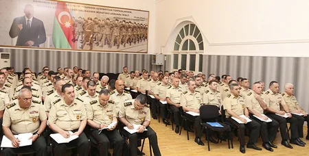 Səfərbərlik və Hərbi Xidmətə Çağırış üzrə Dövlət Xidmətində müşavirə keçirilib