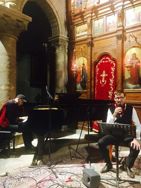 Parisdə azərbaycanlı musiqiçinin fransalı caz ustası ilə birgə albomunun təqdimatı keçirilib - FOTO