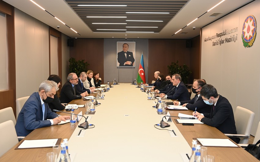 Azerbaijani FM informs UN official about environmental terror committed by Armenia