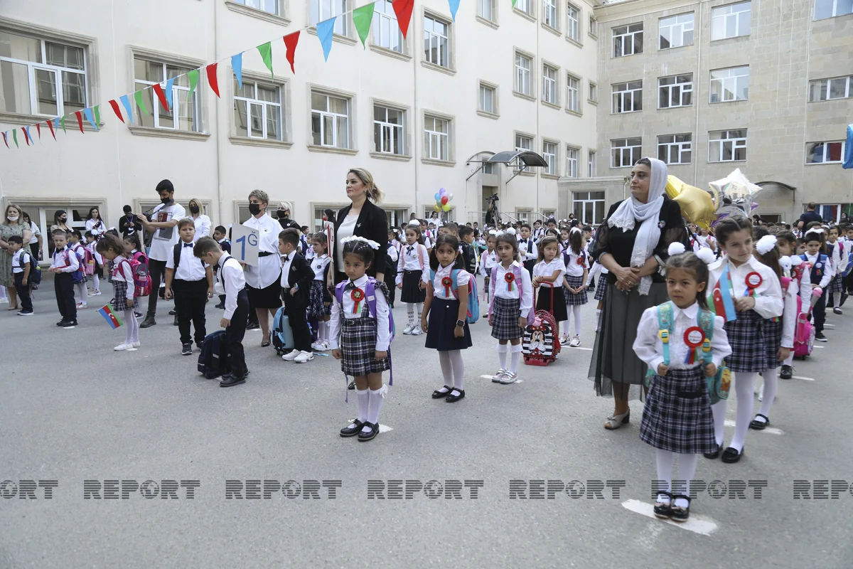 First bell rings at schools under accompaniment of sounds of Victory