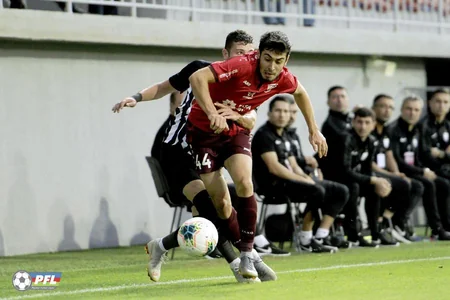 Neftçi Sumqayıtı məğlub edib, məşqçi və futbolçular arasında dava düşüb - VİDEO
