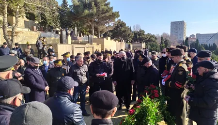 “Qarabağ” ordenli şəhidin zabit əmisi dəfn edilib