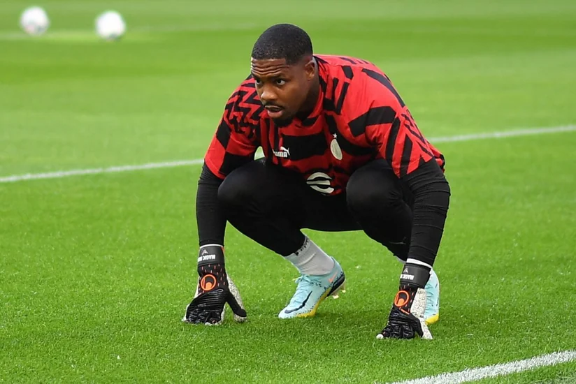 Milanın qapıçısı dünya çempionatını buraxa bilər