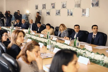Xüsusi hallar və həssas qruplarla işə dair “dəyirmi masa” keçirilib