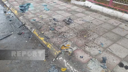 Tovuzda avtomobil mikroavtobusla toqquşub, ata ölüb, oğlu xəsarət alıb