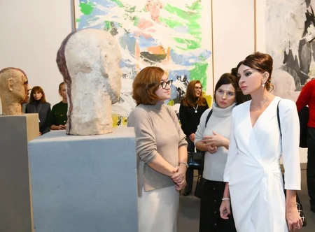 First Vice-President Mehriban Aliyeva viewed 8th Moscow International Biennale of Contemporary Art