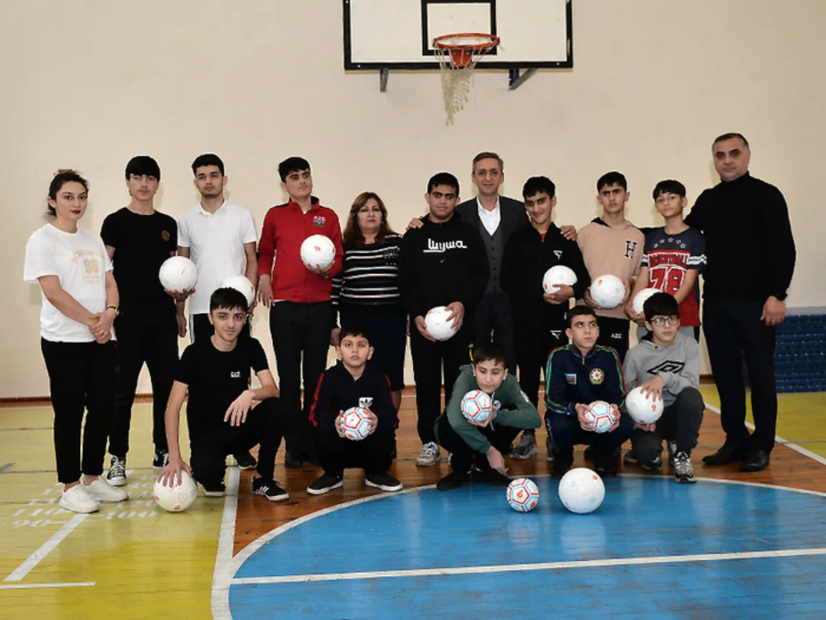 AFFA rəsmiləri Xüsusi İnternat Məktəbinin şagirdləri ilə görüşüblər