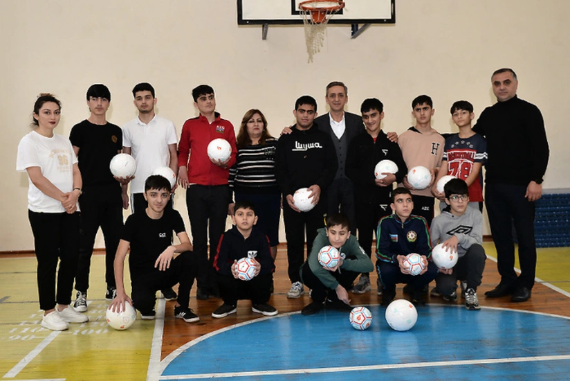 AFFA rəsmiləri Xüsusi İnternat Məktəbinin şagirdləri ilə görüşüblər