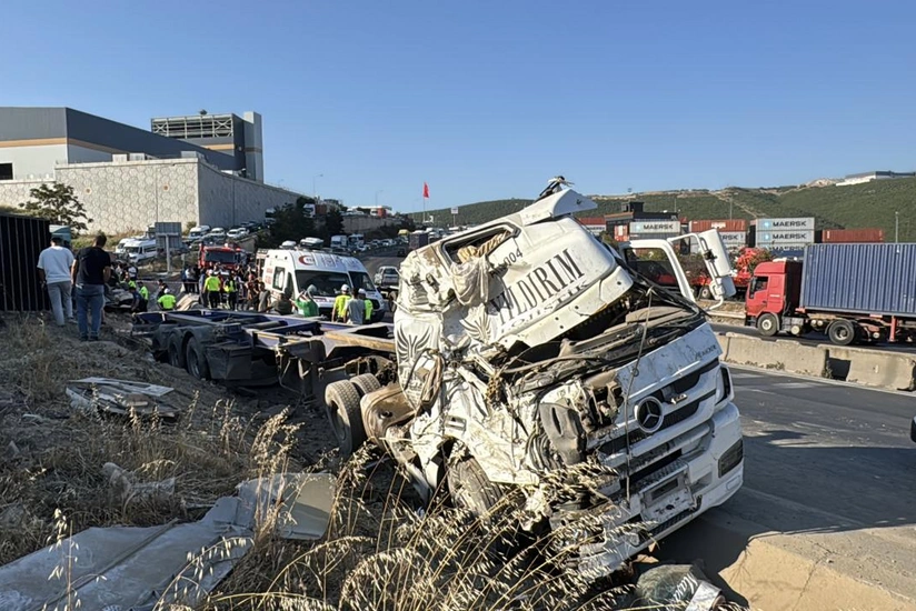 Türkiyədə zəncirvari avtoqəza olub, 5 nəfər ölüb