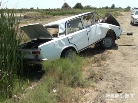 Bakı-Lənkəran sərnişin avtobusu qəzaya düşüb, yaralananlar var - FOTO
