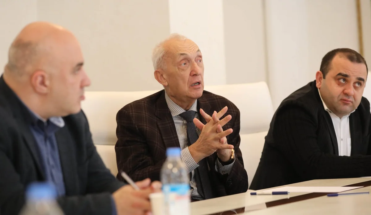 Georgian expert: If we are jealous of Azerbaijan, we should not reject the Chinese vaccine