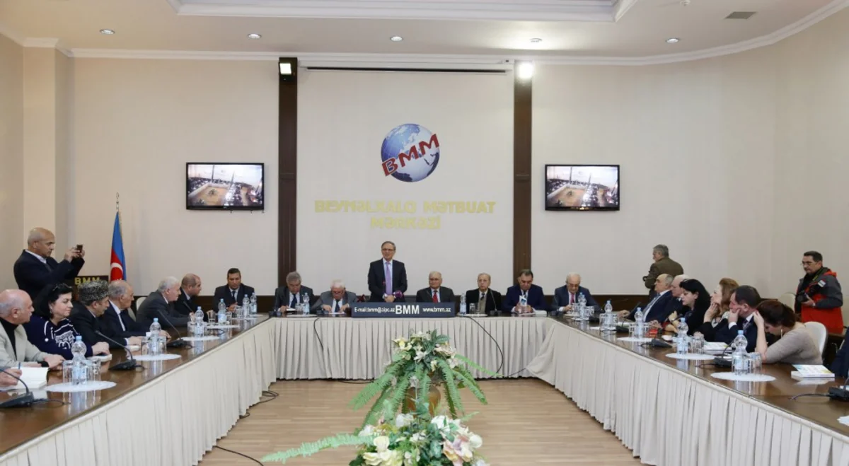 Mətbuat Şurası jurnalist Fazil Abbasovun 70 illik yubileyi ilə bağlı toplantı keçirib
