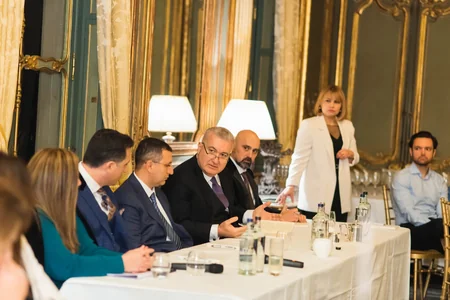 İngiltərədə azərbaycanlı mütəxəssislərin və iş adamlarının 1-ci forumu keçirilib