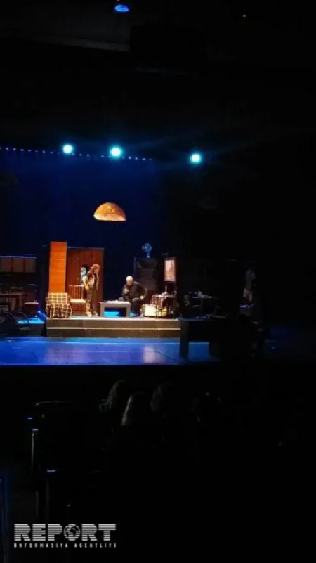 AzDramda İlyas Əfəndiyevin Boy çiçəyi tamaşası nümayiş olunub - VİDEO
