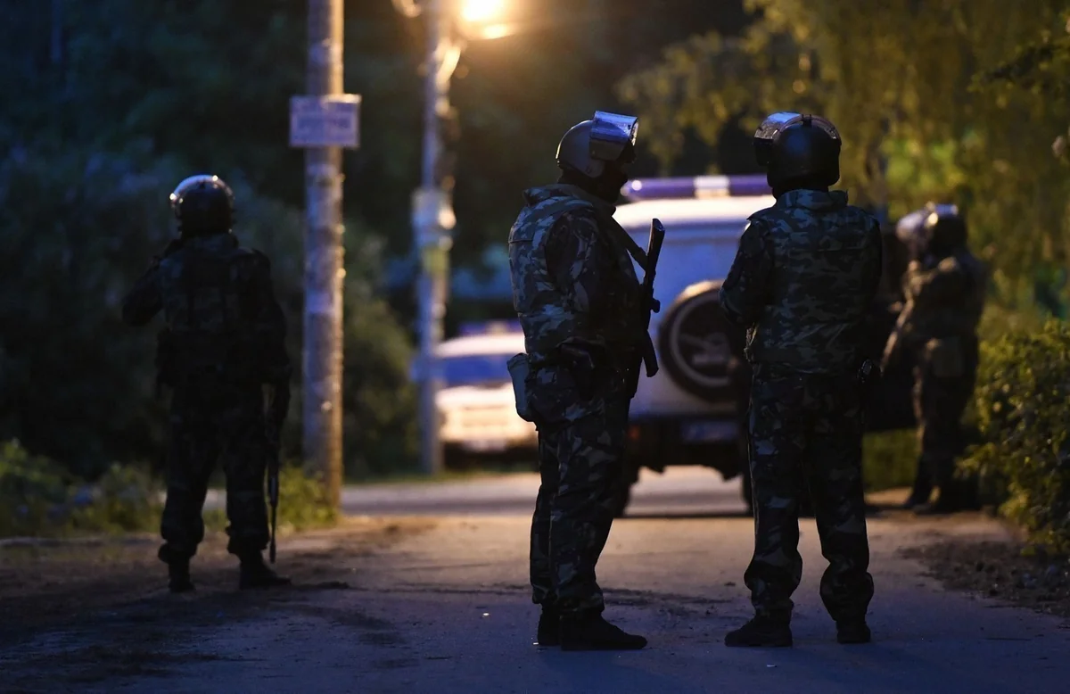 Dağıstanda polislərə atəş açan silahlı məhv edilib