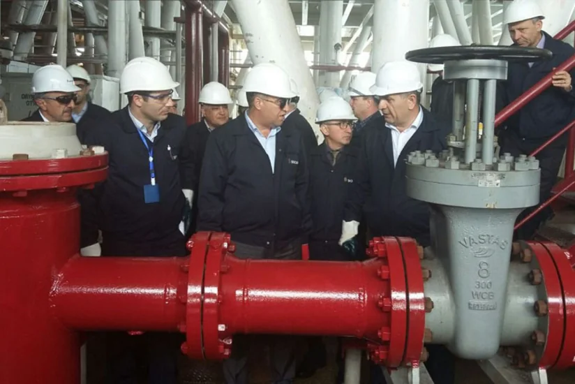 Azneft rəhbərliyi qəza baş verən platformada fəsadların aradan qaldırılması işlərilə tanış olub