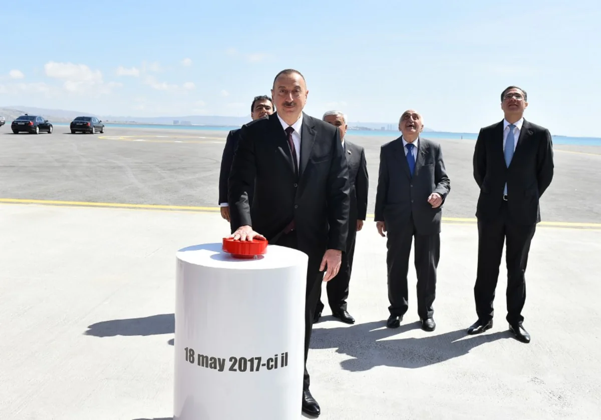 Prezident İlham Əliyev Heydər Əliyev adına yarımdalma qazma qurğusunun açılışında iştirak edib - YENİLƏNİB
