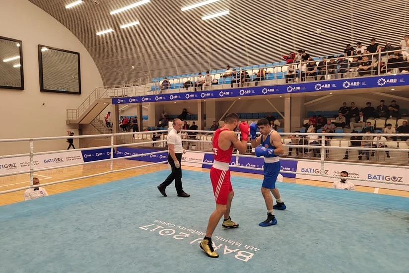 Boks üzrə Azərbaycan çempionatında 1/8 final mərhələsi başa çatıb
