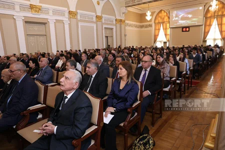AMEA Rəyasət Heyətinin genişləndirilmiş iclası keçirilib