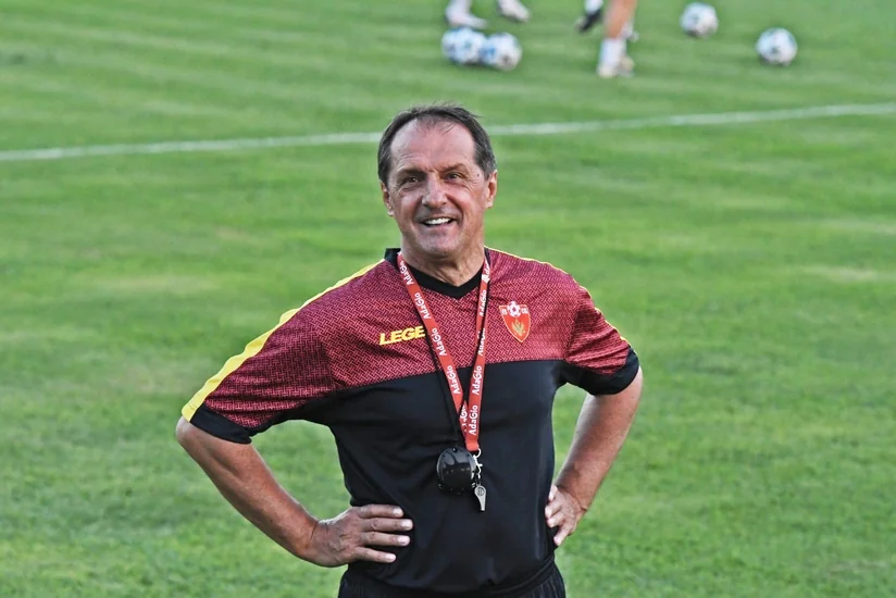 Faruk Hacibegiç Azərbaycanla oyun öncəsi problemlərdən danışdı